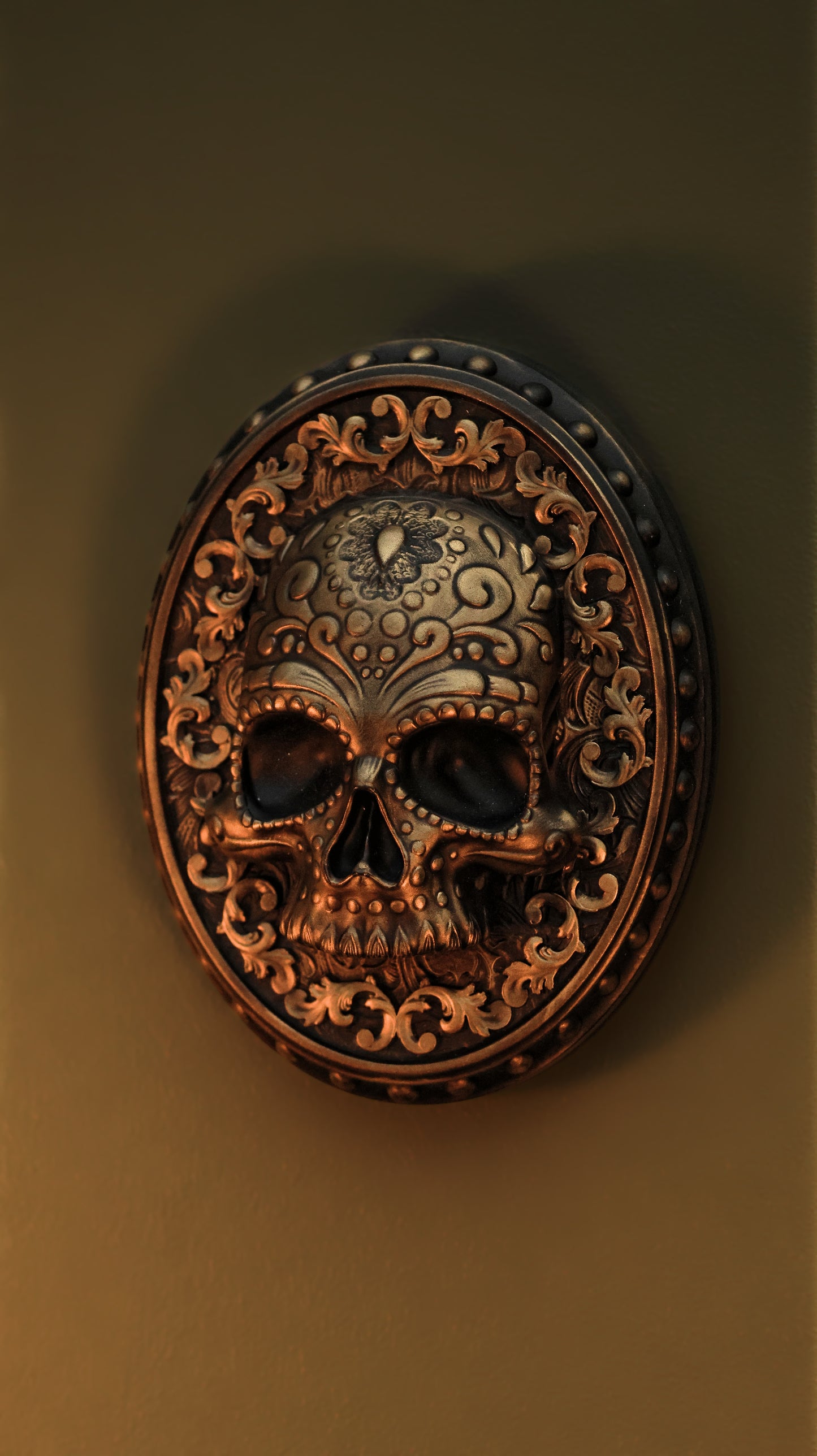Day Of The Dead Skull Wall Hanger (Satin Black + Antique Gold)