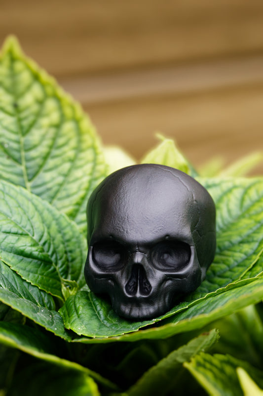 Skull Ornament (Satin Black)